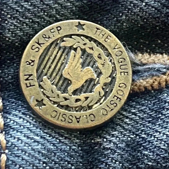 Vogue Goesto Classic Jeans - Picture 5 of 10